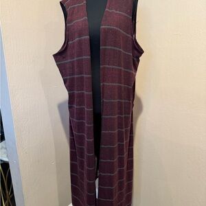 LuLaRoe Long Sleeveless Duster Vest in Burgundy with Light Blue Stripes